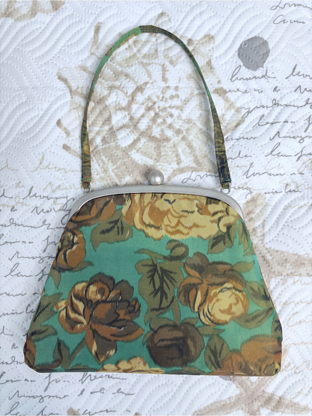 WOO: Vintage-Style Floral Green & Brown Silk Frame Handbag